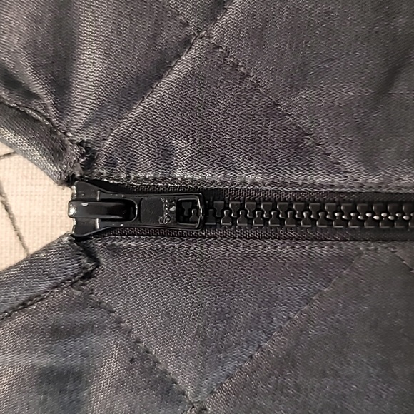 Ellen Tracy Zipper Front Vest - Picture 3 of 10